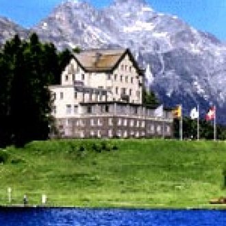 Hotel Waldhaus am See*** (St. Moritz, 1.800 m)