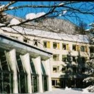 Hotel Haus Semmering - venkovní pohled zima