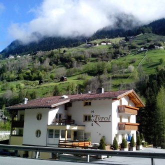 SMARThaus Tyrol - ubytování pro skupiny (Zaunhof, 1.300 m)