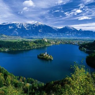 01-Bled_Lake_Island_panorama (Bled Tourist Board)