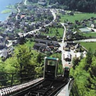 Zubačka Salzbergbahn v Hallstattu