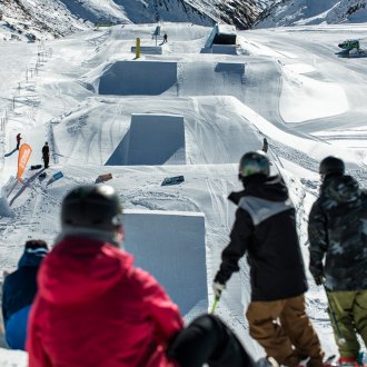 Stubai Gletscher - Snowboard Fun Park