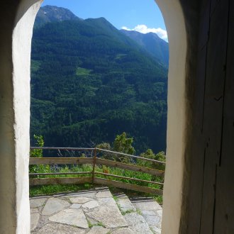 Danielsberg - výhled ze stínu vrcholové kapličky