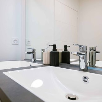 Eden Living Stone Vars 09