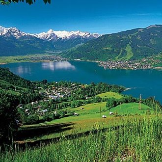 Zell am See s jezerem Zellersee